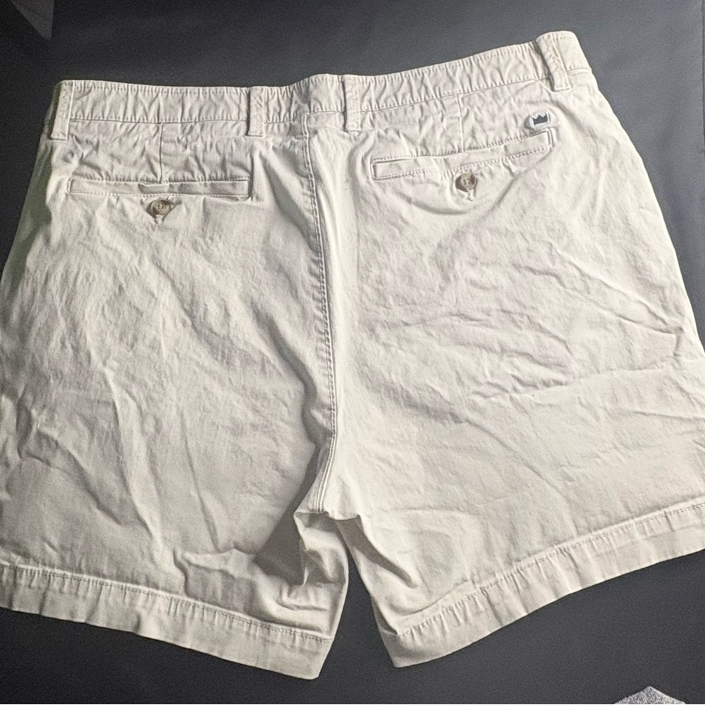 Crown & Ivy Men's Khaki Chino Shorts - Stone Beige - Size 40